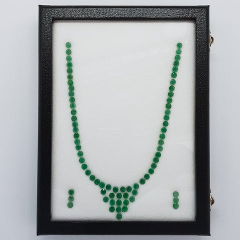 Emerald Round  5 mm Necklace layout