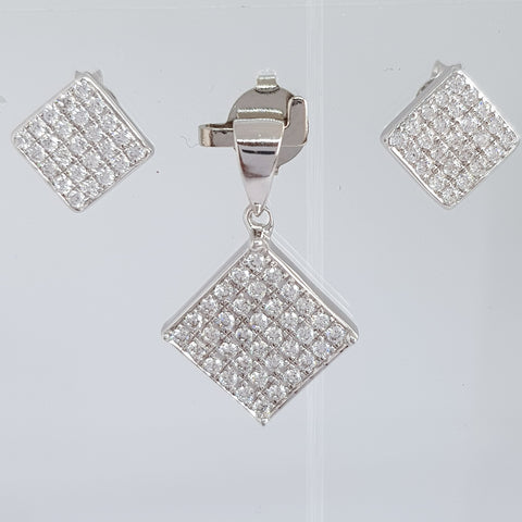 Pendent and Earings set (20 mm x 13 mm) Square (2.20 Grams)