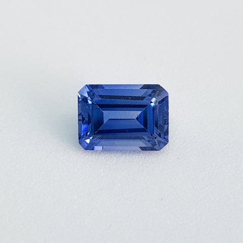 Blue sapphire Lab created ( 7 mm x 5 mm) Octagon